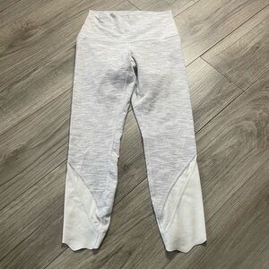 Lululemon‎ Women's Scalloped Leggings
